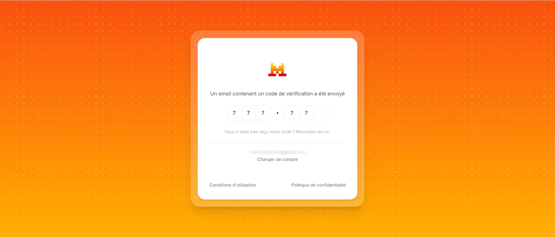 Remplissez le champ par le code de 6 chiffres qui vous a été envoyé à l'E-mail que vous avez fourni pour valider la création du compte.