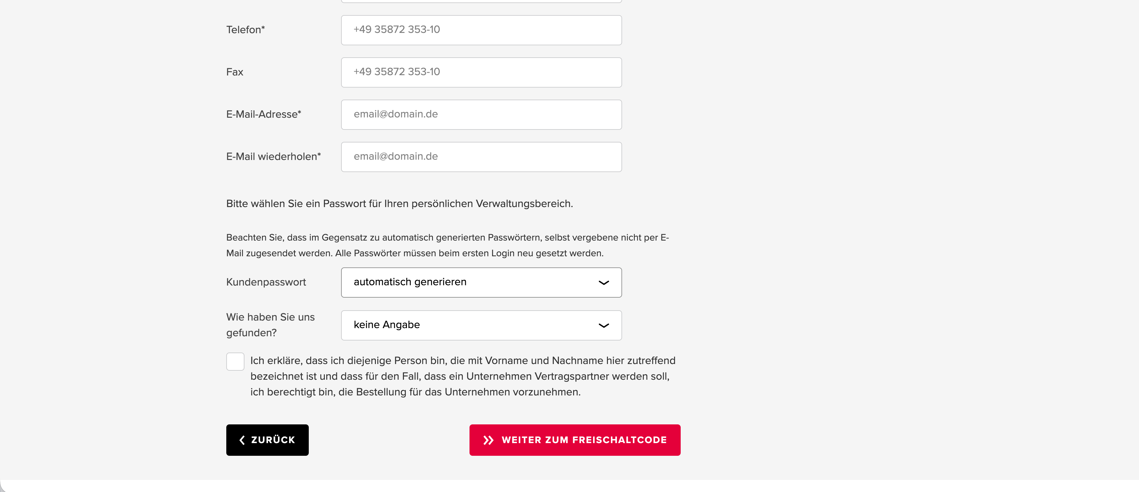 Wähle im Dropdownfeld bei Kundenpasswort bitte "**automatisch generieren**"