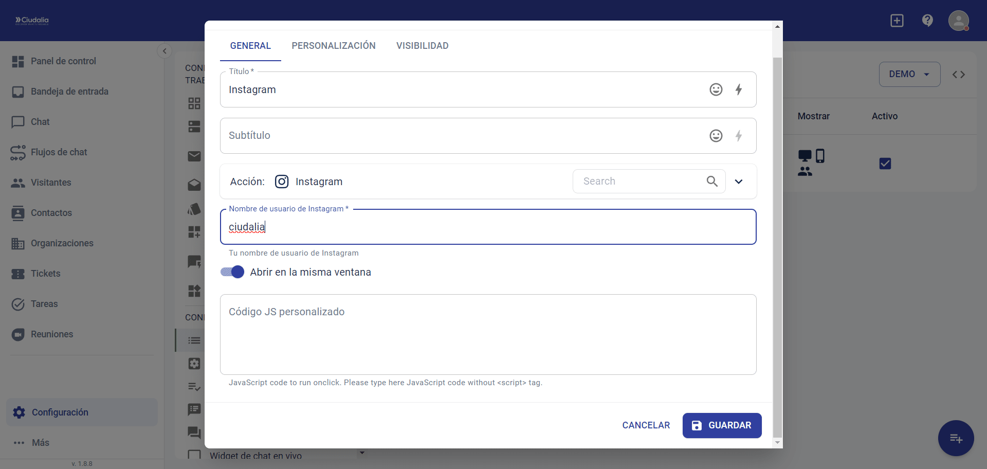 En este ejemplo, al seleccionar la **Acción** de **Instagram** asigna el **Nombe de usuario de Instagram** en el campo.