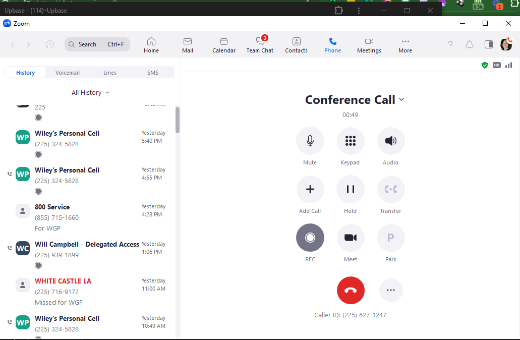 Conference Call (3 Way call) should appear on the top