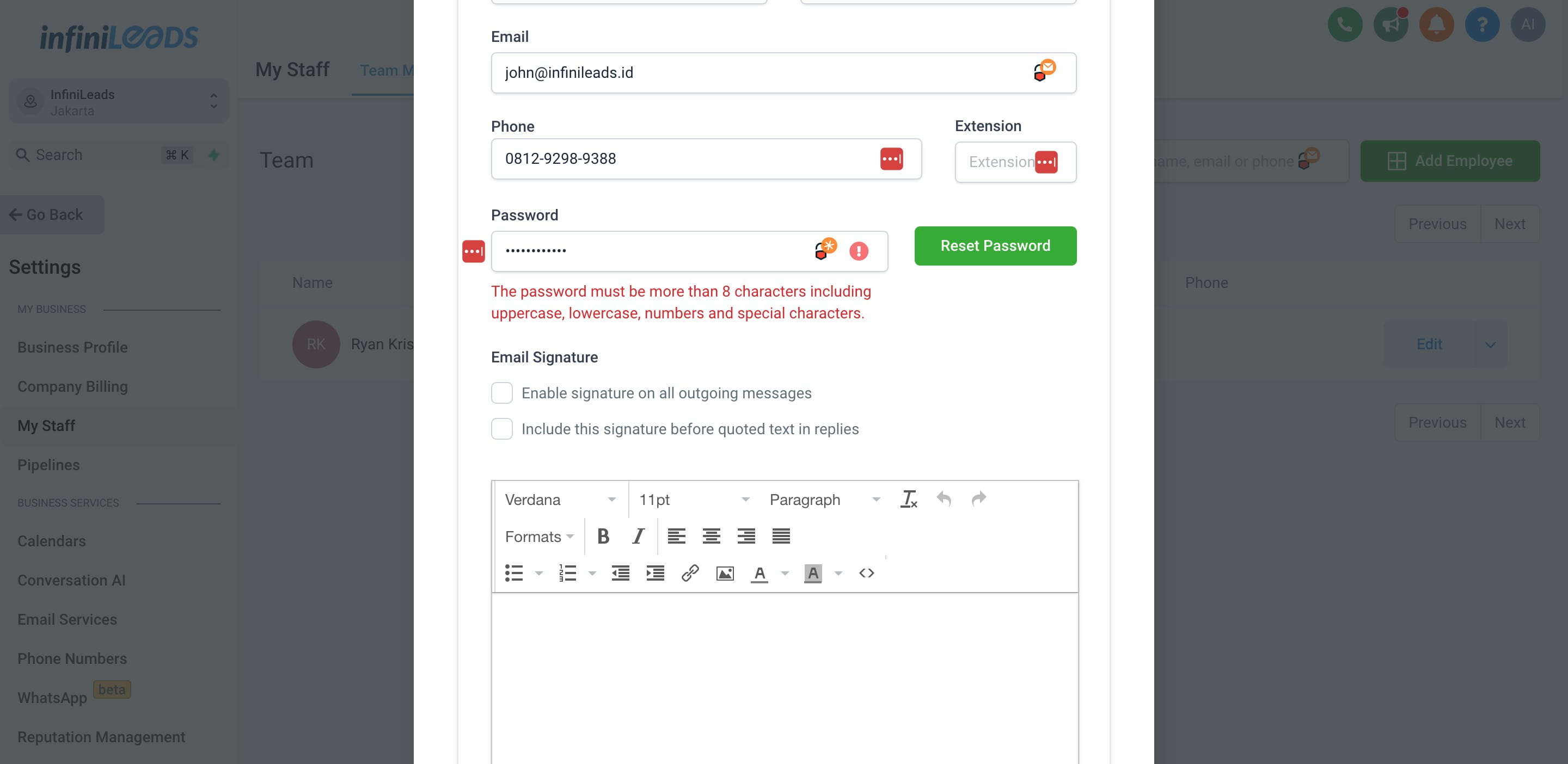 Lalu isi "Password" dengan menggunakan 8 karakter huruf, lower, uppercase dan spesial karakter.