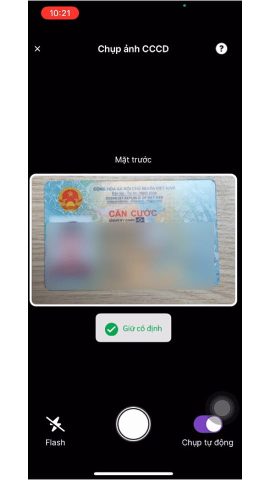 Đặt camera vừa mặt trước CCCD 