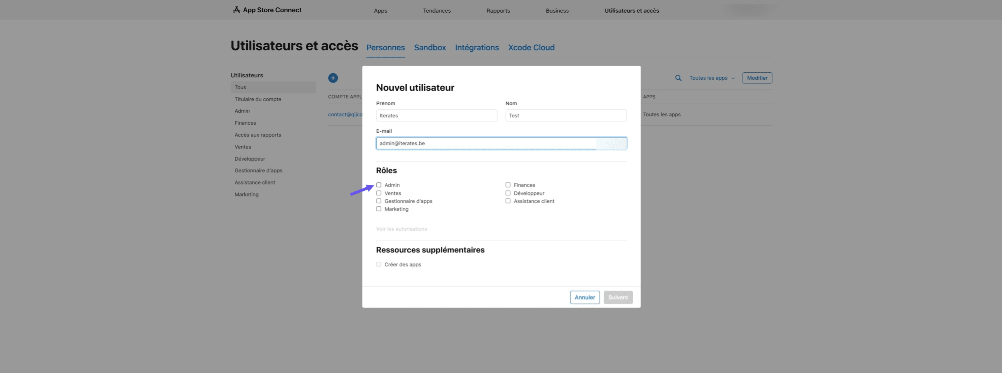 Complétez les informations de l’utilisateur à inviter avec l’adresse e-mail suivante : [admin@iterates.be](mailto:admin@iterates.be)
‎
Puis attribuez les rôles nécessaires à l’équipe Iterates en sélectionnant le rôle Admin.