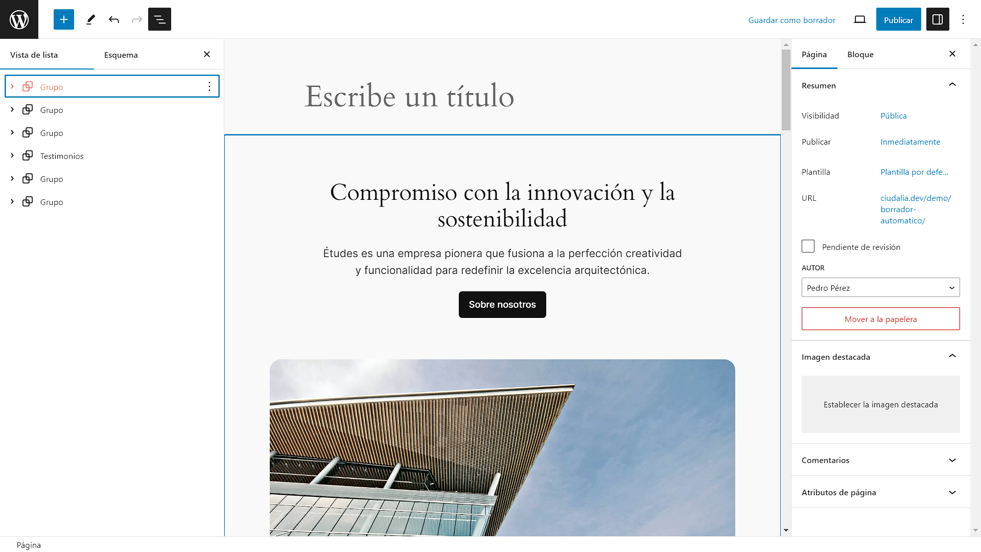 Además, podrás ver una lista de todos los bloques utilizados actualmente en tu página, y podrás reorganizarlos solo arrastrándolos hacia la posición deseada