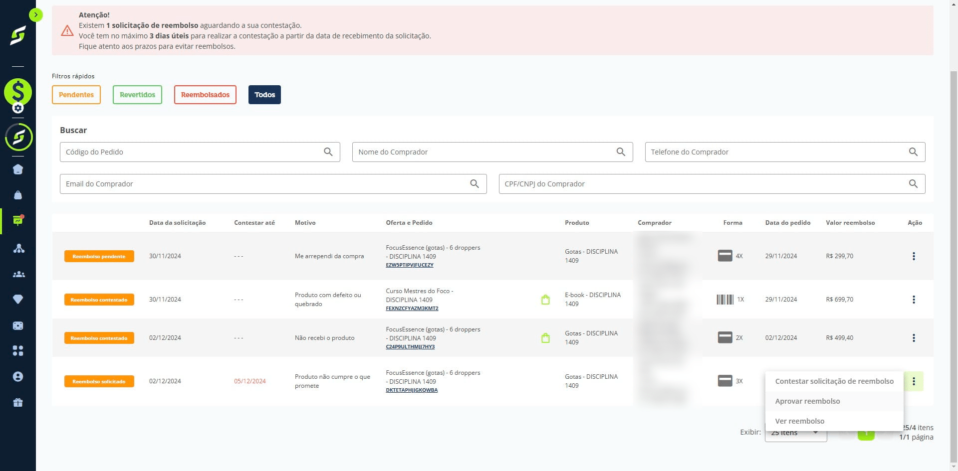 Clique nos **três pontinhos** da solicitação e depois em **"Aprovar reembolso"**.